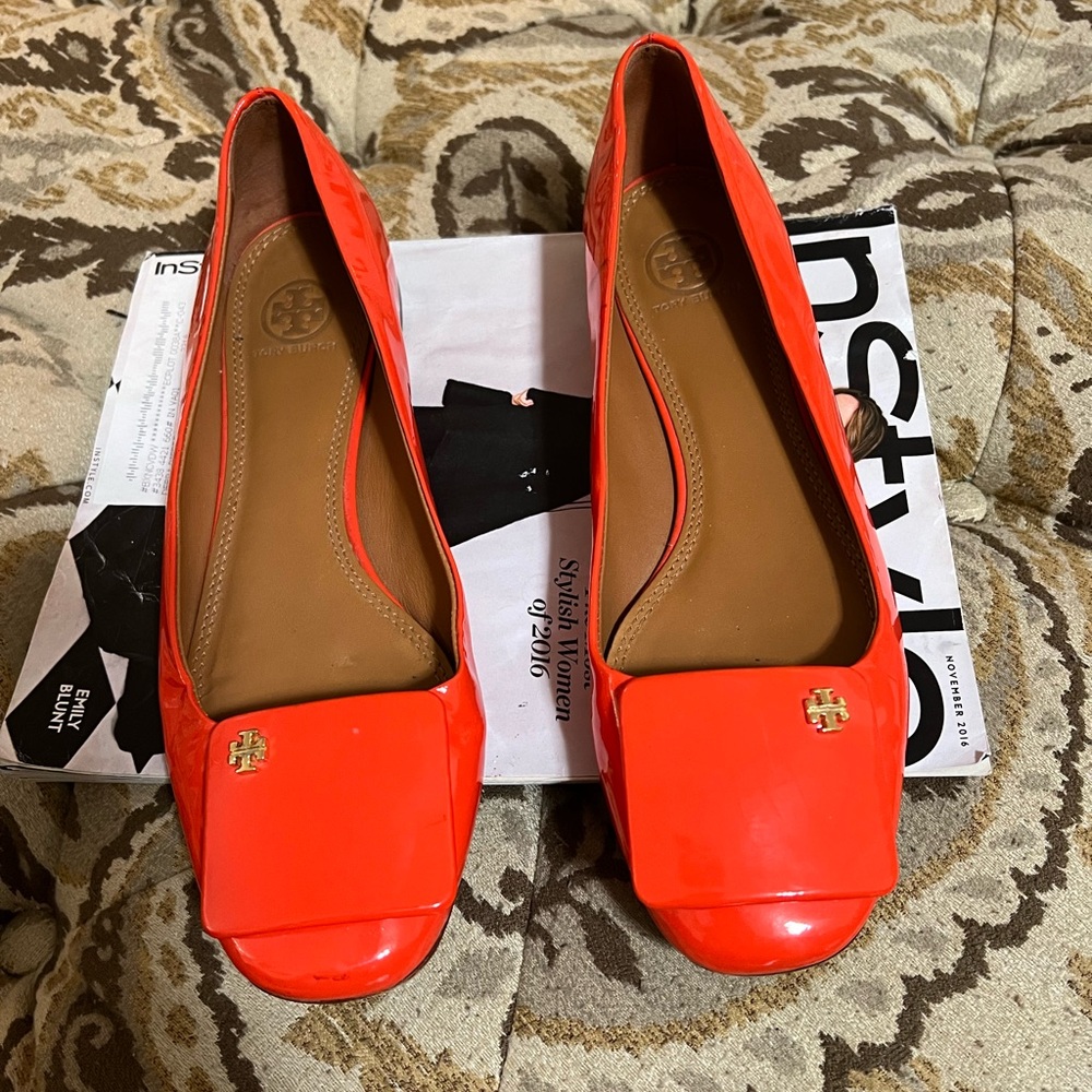 Tory Burch Patent Leather Orange Slip On Flats - Size 9